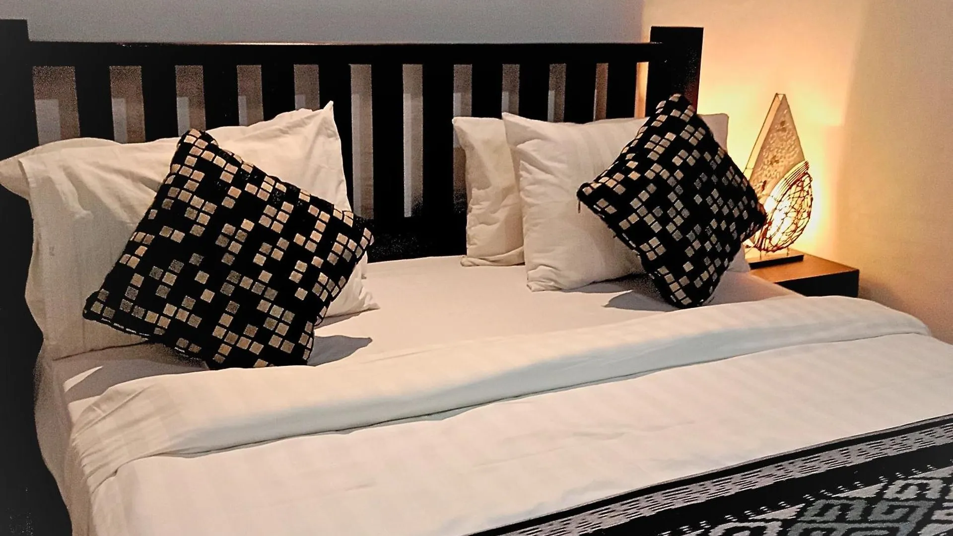 אובוד Regina Guest House 0*,  אינדונזיה
